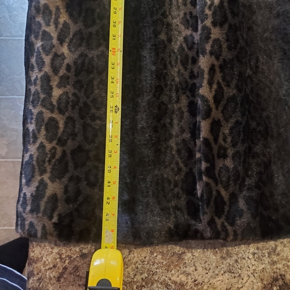 Fabulous Faux Fur Coat - Picture 14 of 17